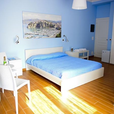 I Delfini Bed & Breakfast Agropoli Exterior photo