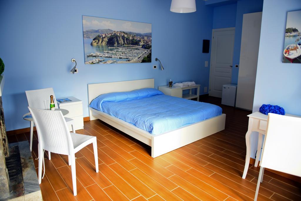 I Delfini Bed & Breakfast Agropoli Exterior photo