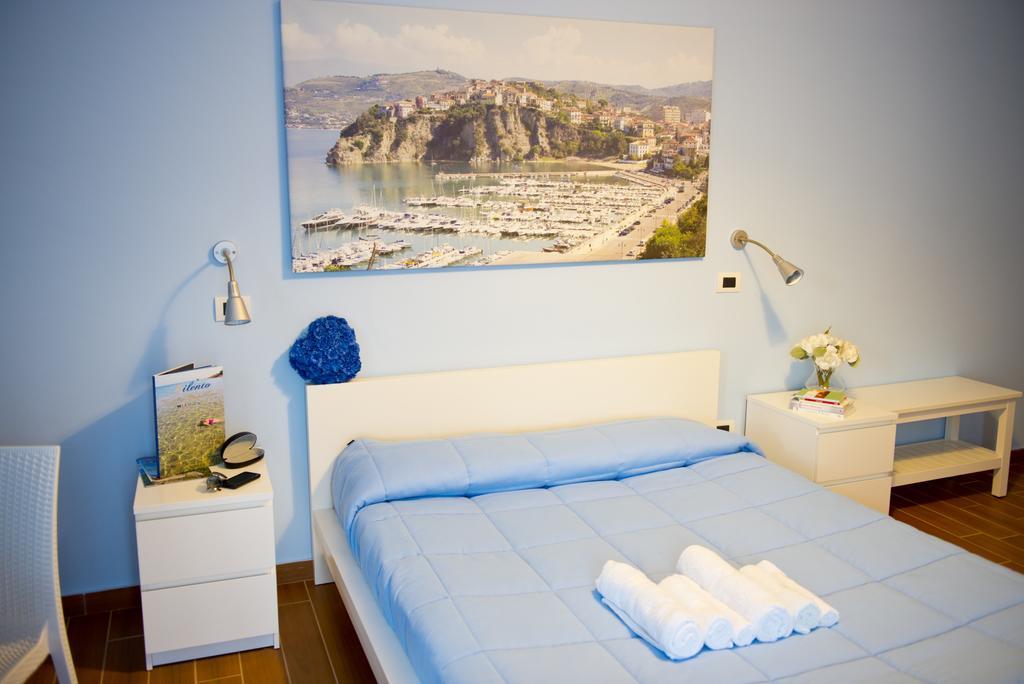 I Delfini Bed & Breakfast Agropoli Exterior photo