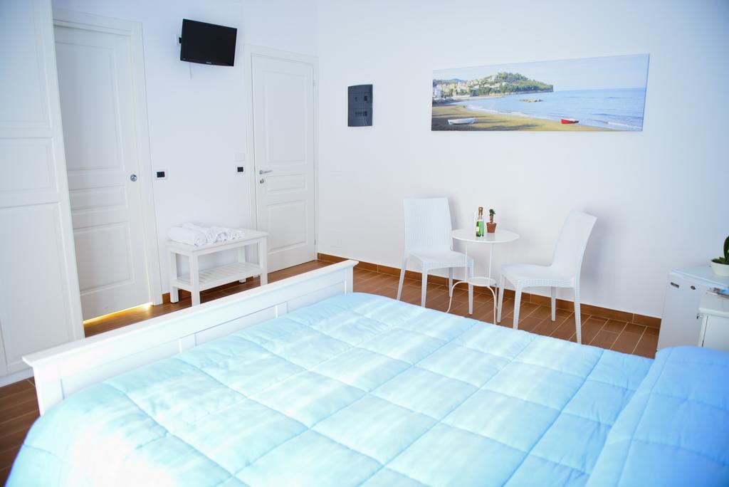 I Delfini Bed & Breakfast Agropoli Exterior photo